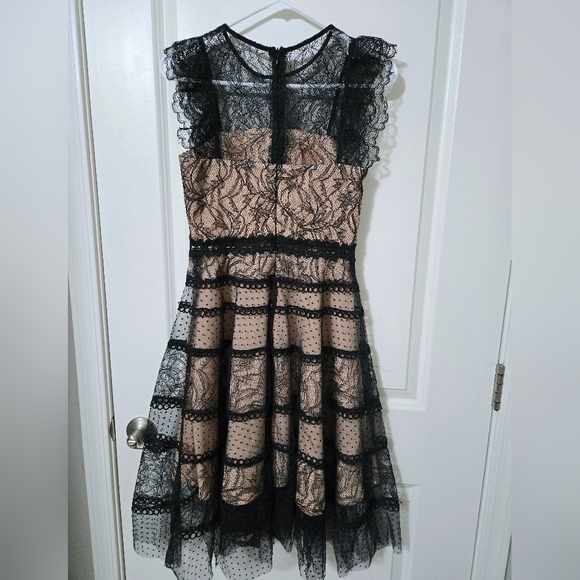 Black Lace Dress Size M - Picture 2 of 6